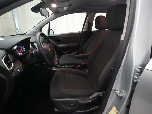 Used 2018 Chevrolet Trax LS AWD/4WD image 7