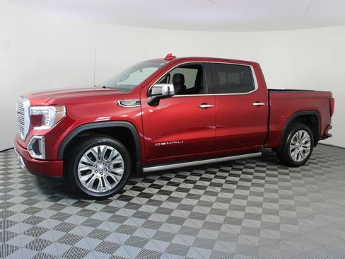 Used 2022 GMC Sierra 1500 Denali w/ Denali Premium Package AWD/4WD image 2