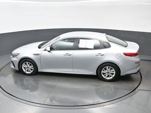 Used 2019 Kia Optima LX image 35