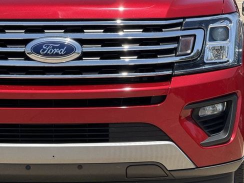 Used 2020 Ford Expedition XLT w/ Equipment Group 202A RWD image 8