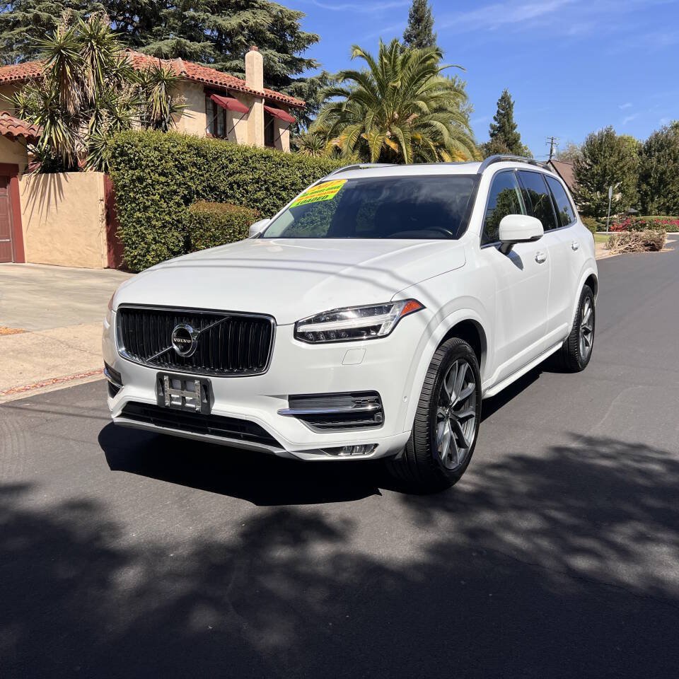 Used 2017 Volvo XC90 T6 Momentum w/ Vision Package AWD/4WD image 4