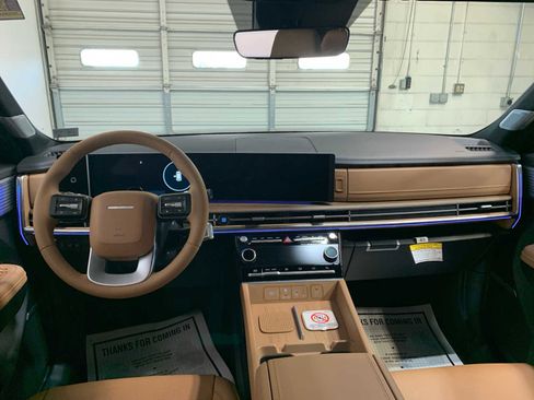 New 2025 Hyundai Santa Fe Limited image 4