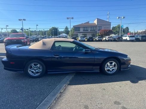 Used 1998 Chevrolet Camaro Z28 w/ Sport Appearance Pkg RWD image 6