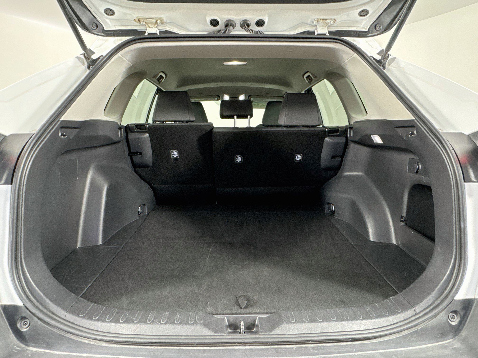 Certified 2025 Toyota RAV4 XLE AWD/4WD image 25