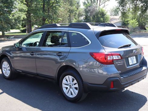 Used 2018 Subaru Outback 2.5i Premium AWD/4WD image 8