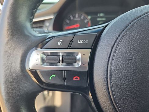 Used 2018 Kia Cadenza Limited FWD image 24