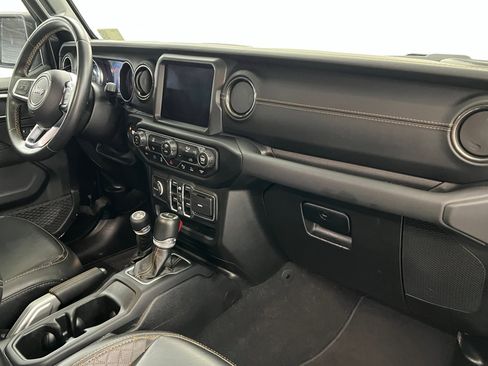 Used 2021 Jeep Wrangler Unlimited Sahara image 27