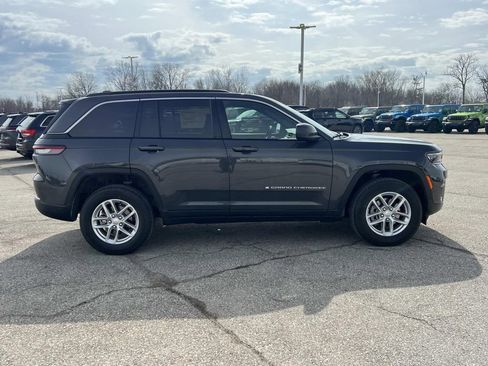 New 2026 Jeep Grand Cherokee Laredo X AWD/4WD image 2
