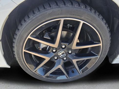 Used 2022 Honda Civic Sport Touring image 9