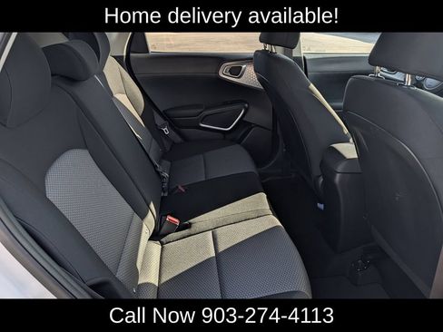 Used 2025 Kia Soul LX w/ LX Technology Package FWD image 29