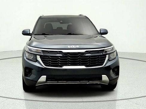 Used 2024 Kia Seltos EX FWD image 2