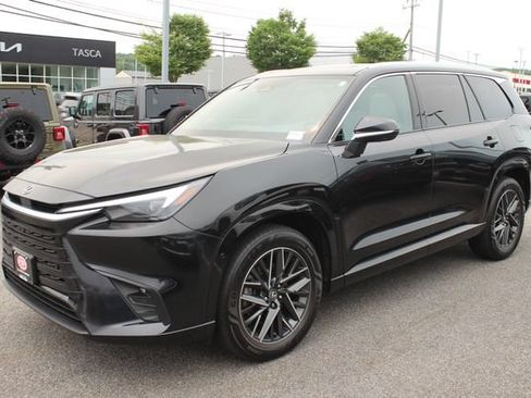 Used 2025 Lexus TX 350 AWD w/ Technology Package image 2