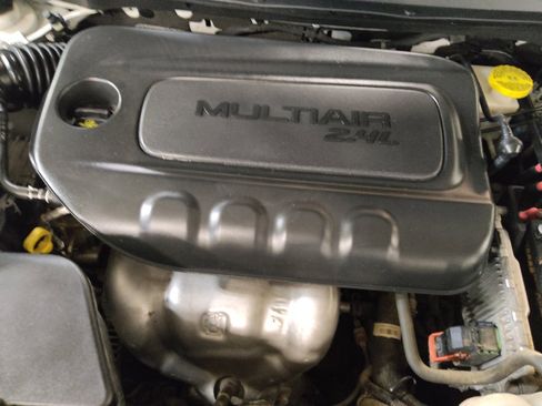 Used 2020 Jeep Cherokee Latitude Plus FWD image 30