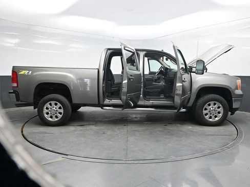 Used 2014 GMC Sierra 2500 SLE w/ SLE Preferred Package AWD/4WD image 47