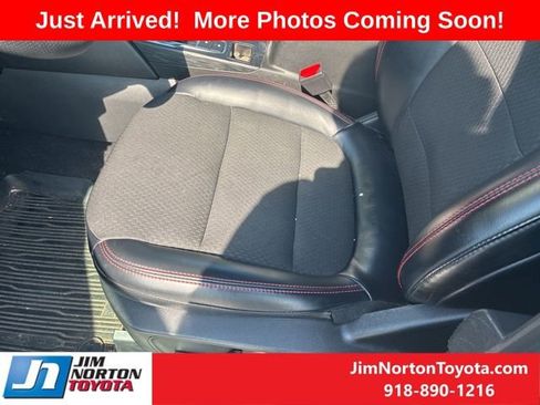 Used 2023 Ford Escape ST-Line Select w/ Tech Pack #2 AWD/4WD image 1