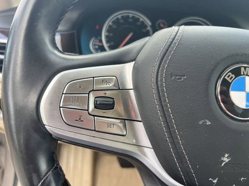 Used 2017 BMW 740i image 30
