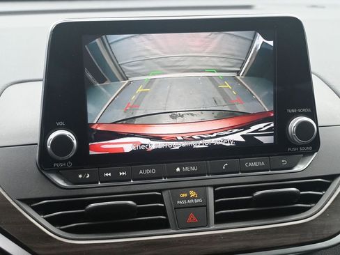 Used 2023 Nissan Altima 2.5 SV image 17