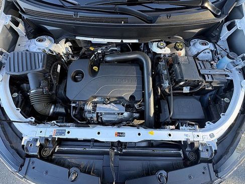 Certified 2024 Chevrolet Equinox LS w/ LS Convenience Package image 27