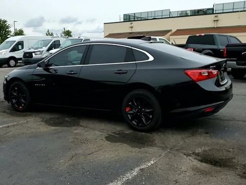 Used 2025 Chevrolet Malibu LT FWD image 6