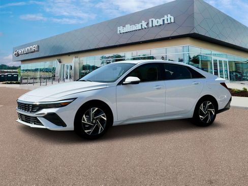 New 2025 Hyundai Elantra Limited image 2
