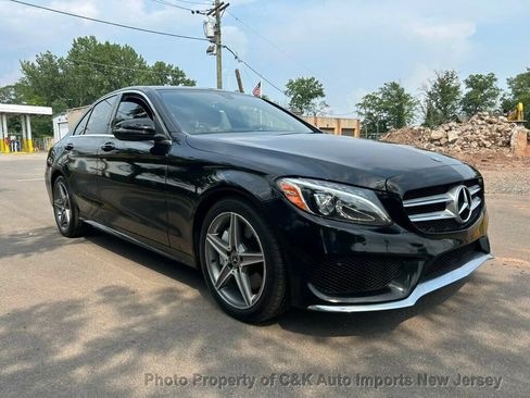 Used 2018 Mercedes-Benz C 300 4MATIC Sedan image 5