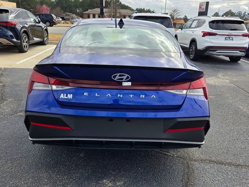 New 2025 Hyundai Elantra Sport image 10