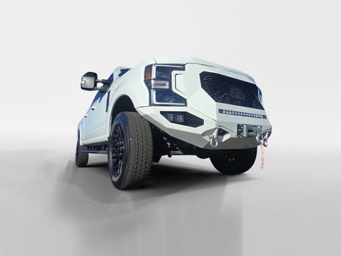 Used 2021 Ford F250 Lariat image 26