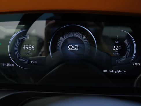 Used 2025 Rolls-Royce Spectre Black Badge w/ Spectre Enhancement Package AWD/4WD image 66