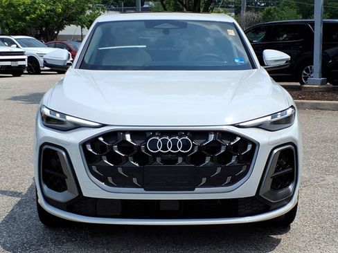Certified 2025 Audi Q5 2.0T Premium AWD/4WD image 2