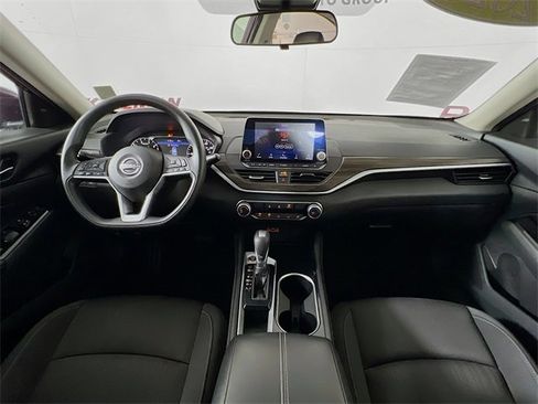 Used 2023 Nissan Altima 2.5 SV image 23