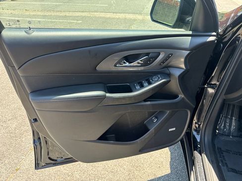 Used 2021 Chevrolet Traverse Premier w/ Redline Edition FWD image 19