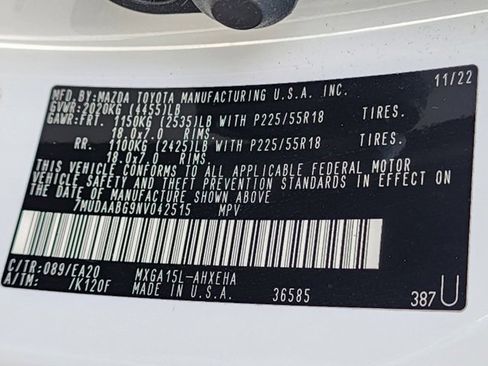 Used 2022 Toyota Corolla Cross XLE image 32