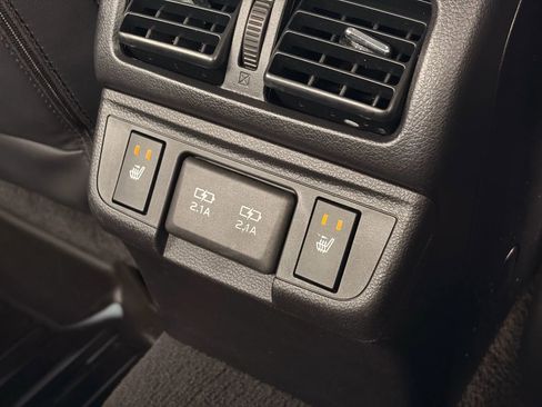 Used 2019 Subaru Legacy 3.6R Limited w/ Popular Package #2A image 27