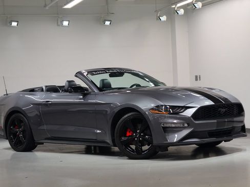 Used 2021 Ford Mustang Premium w/ Black Accent Package RWD image 9