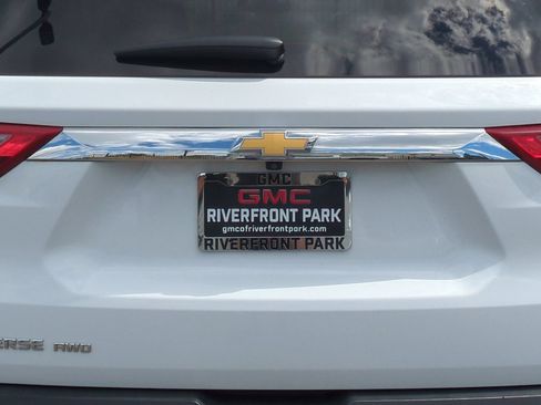 Used 2020 Chevrolet Traverse LS AWD/4WD image 48