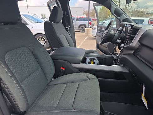 New 2026 RAM 1500 Big Horn AWD/4WD image 10
