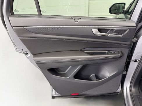 New 2026 Volkswagen Atlas Cross Sport SEL Premium R-Line image 25