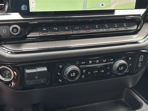 Used 2025 Chevrolet Silverado 1500 ZR2 w/ Technology Package AWD/4WD image 31