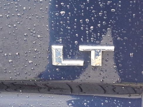 Used 2023 Chevrolet Silverado 1500 LT image 29