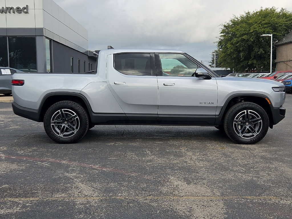 Used 2025 Rivian R1T Adventure Dual AWD/4WD image 7