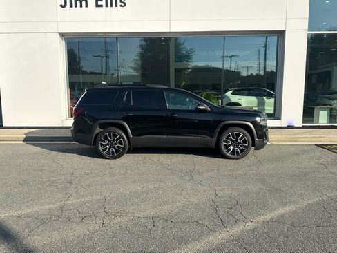 Used 2021 GMC Acadia SLE w/ Driver Convenience Package FWD image 1