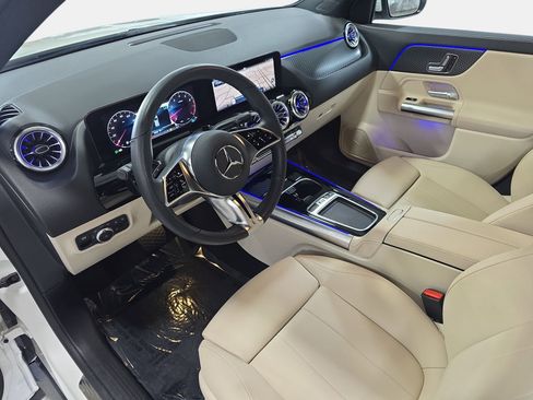 Certified 2025 Mercedes-Benz GLA 250 image 16