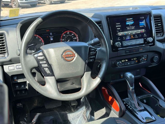Used 2024 Nissan Frontier PRO-4X w/ Technology Package AWD/4WD image 15