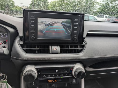 Used 2019 Toyota RAV4 LE w/ All Weather Liner Package AWD/4WD image 25
