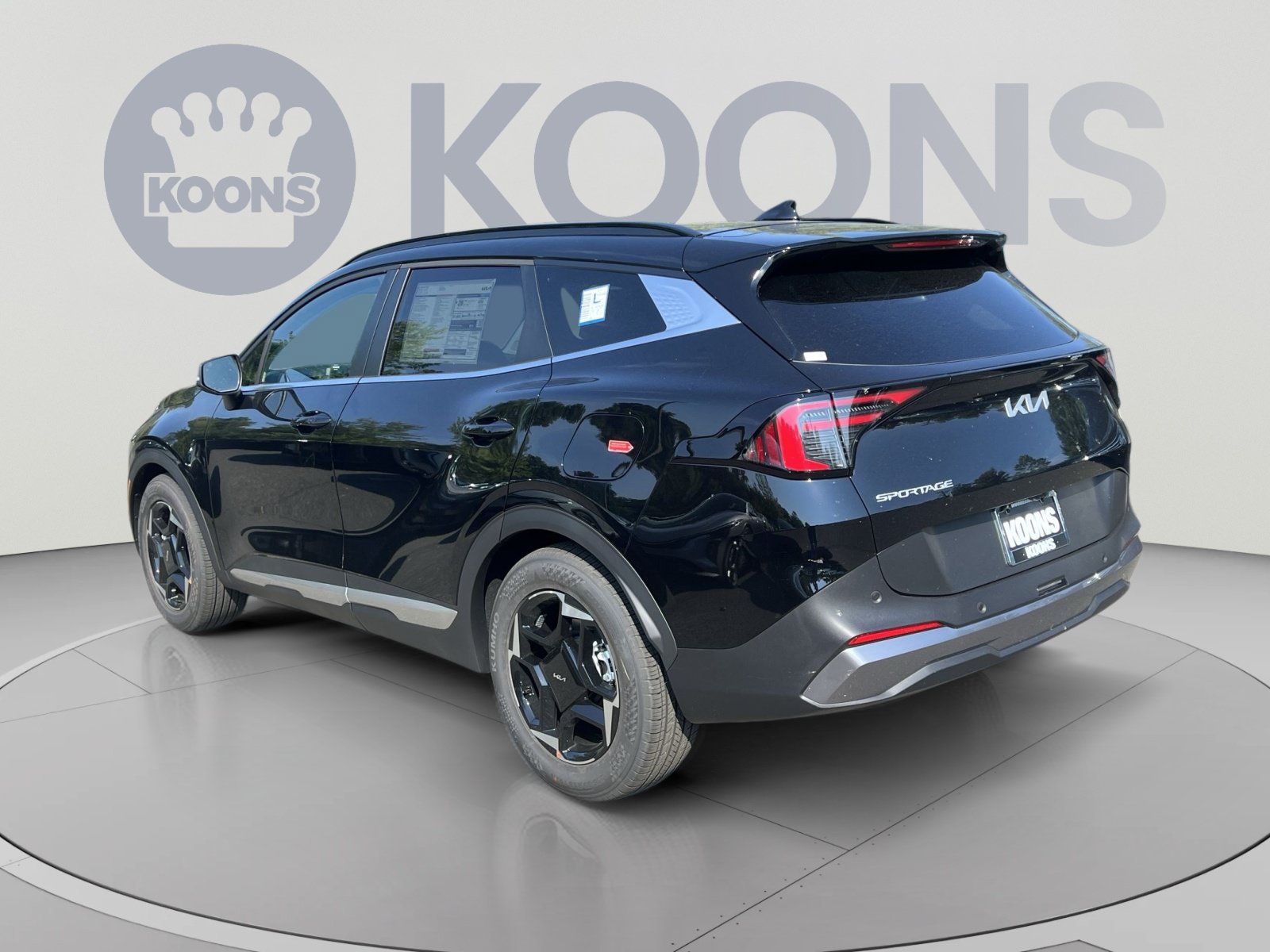 New 2027 Kia Sportage EX FWD image 4
