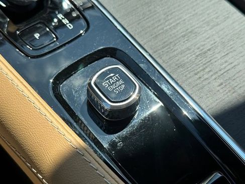 Certified 2023 Volvo XC90 B6 Ultimate AWD/4WD image 30