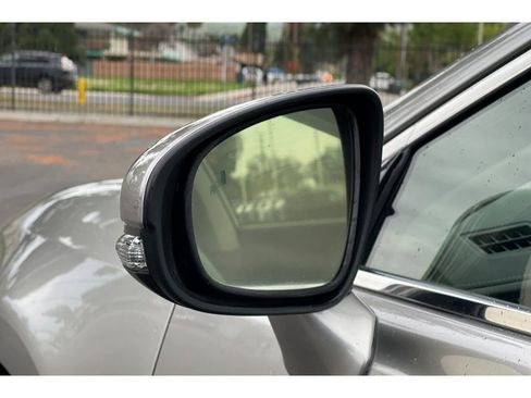 Used 2017 Lexus ES 300h image 53