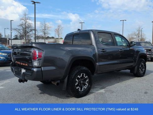 Used 2021 Toyota Tacoma TRD Off-Road w/ TRD Premium Off Road Package image 4