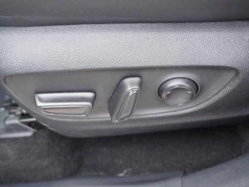 Used 2025 Toyota Grand Highlander XLE image 24