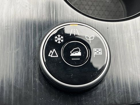 Certified 2025 Nissan Rogue Rock Creek image 8